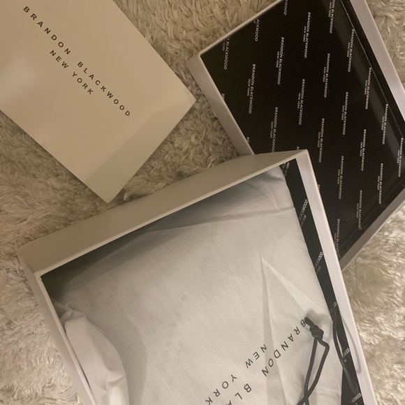 Brandon Blackwood Kendrick Trunk in Green Lizard Embossed with Gold Hardware - Picture 8 of 16